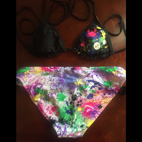Splat painting designed bikini - Picture 3 of 3